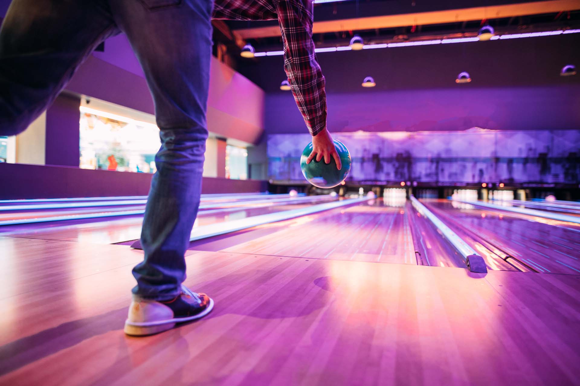 Person beim Bowling