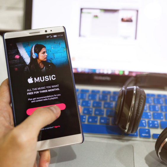 Handy mit Apple Music